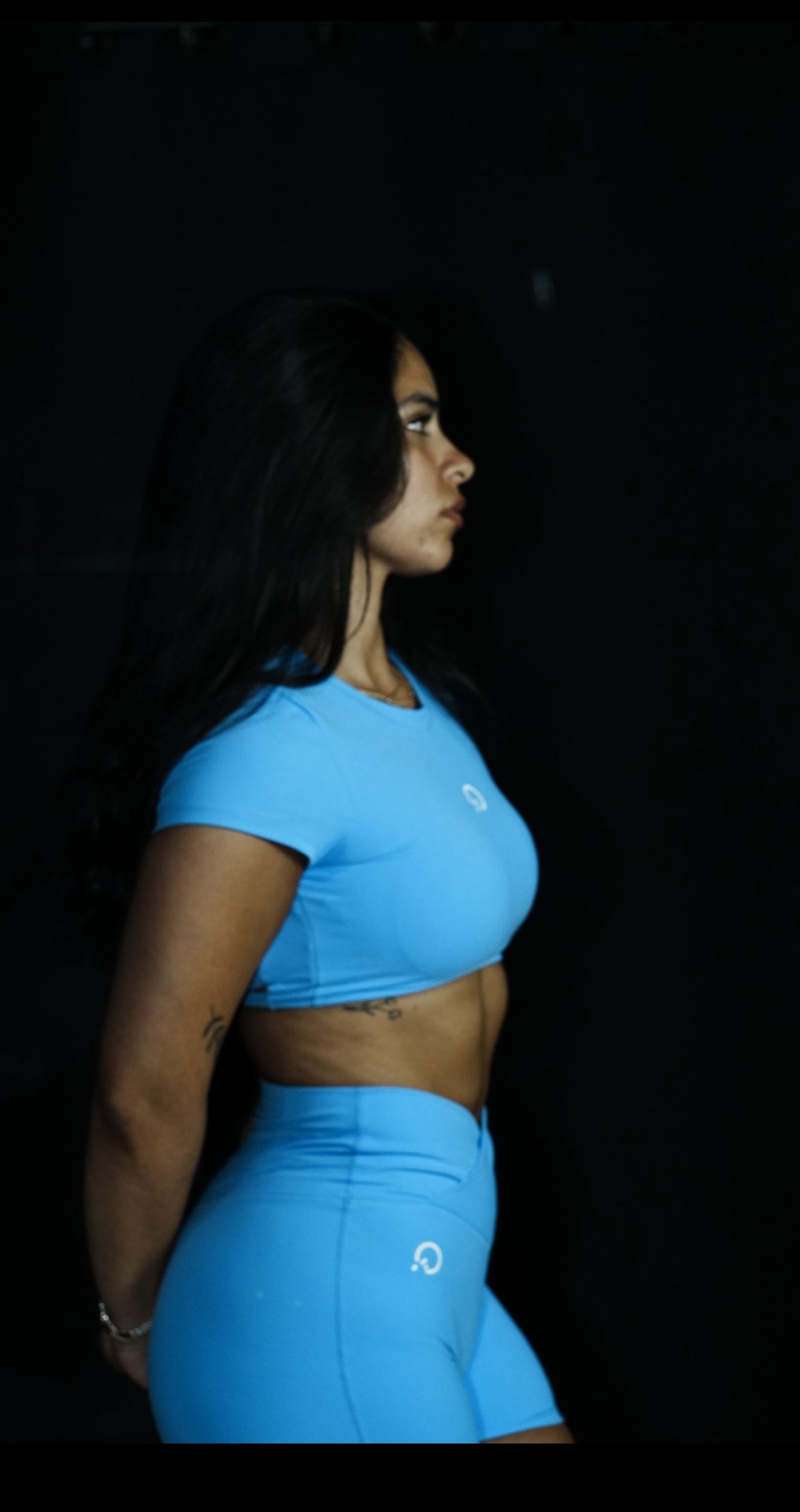 POWER OPEN BACK TEE